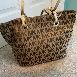 Micheal kors bag